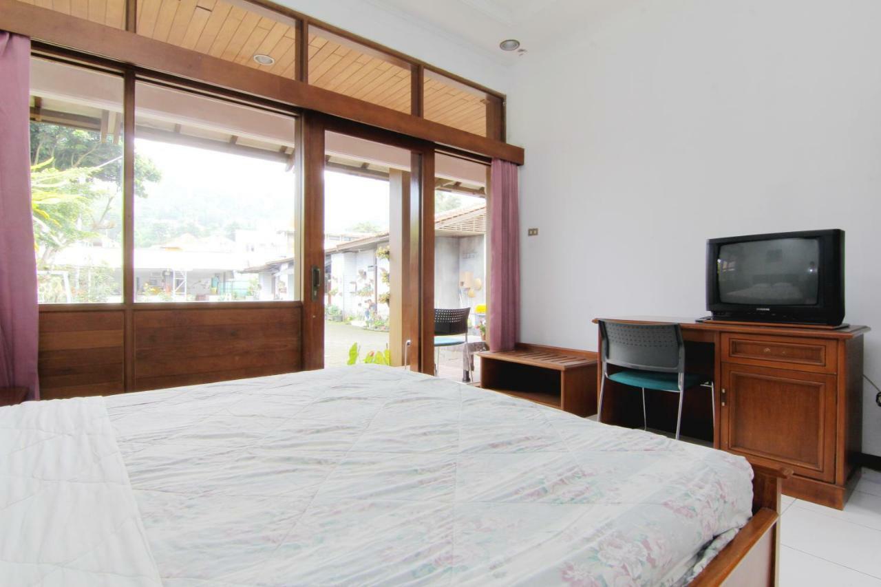 Villa Enggal レムバン エクステリア 写真