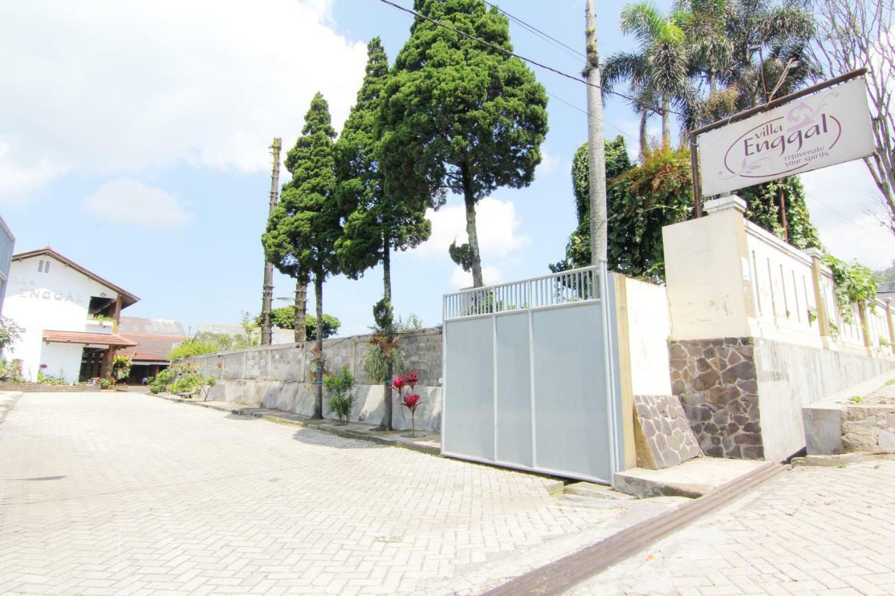 Villa Enggal レムバン エクステリア 写真