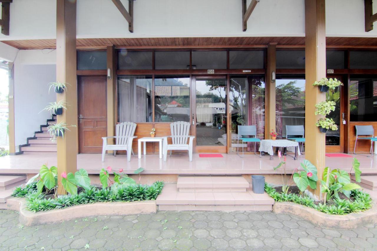 Villa Enggal レムバン エクステリア 写真
