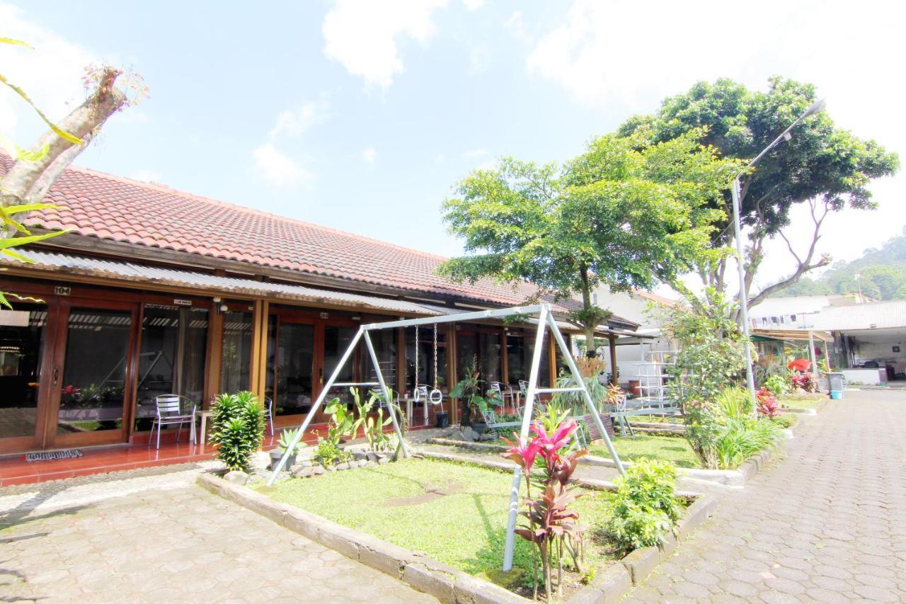 Villa Enggal レムバン エクステリア 写真